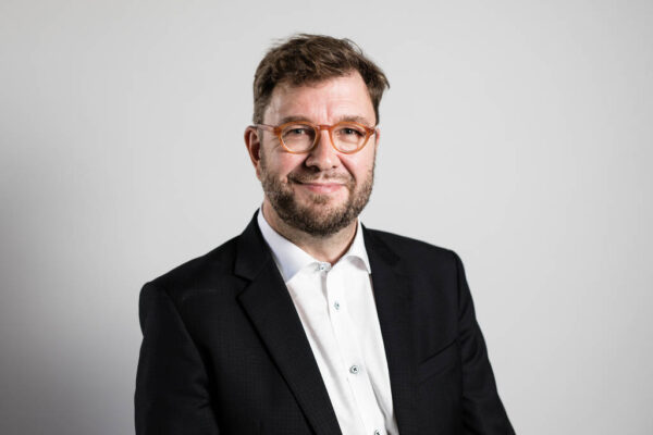Työministeri Timo Harakan tervehdys Työttömien Keskusjärjestön julkaisuun