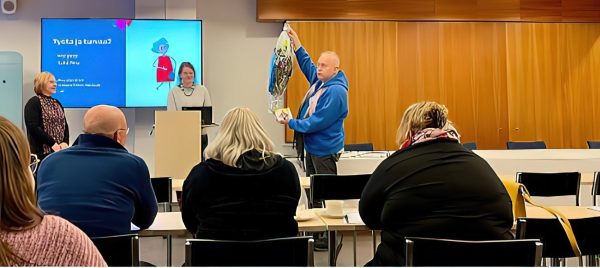 Lisäksi Työttömien Keskusjärjestön järjestösihteeri Juha Keränen vieraili Työttömien ay-jäsenten tukiyhdistys Tatsi ry:n 25-vuotisjuhlassa 9.12.2022.